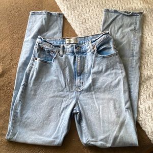Abercrombie & Fitch 90’s slim straight ultra high rise jeans light blue